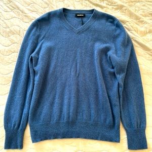 Naadam Men’s Cashmere V-Neck Sweater